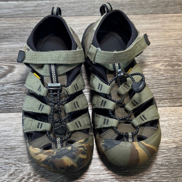 Keen Other - Keen Kids Camouflage Outdoor Sandals size 37 (s158)